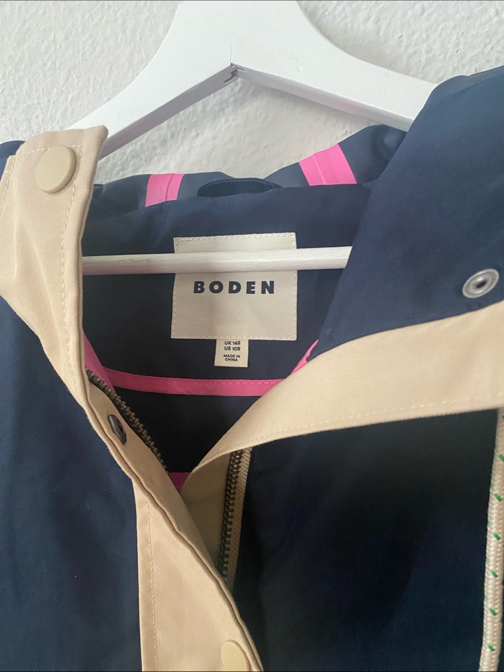 Boden Wells Waterproof Rain Coat Tan Pink Navy Accents size 10 US - Picture 8 of 9